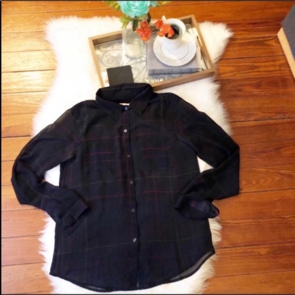 Ann Taylor navy plaid button front shirt Xs